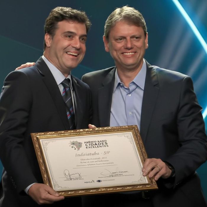 prefeito recebe Prêmio Band Cidades Excelentes Indaiatuba
